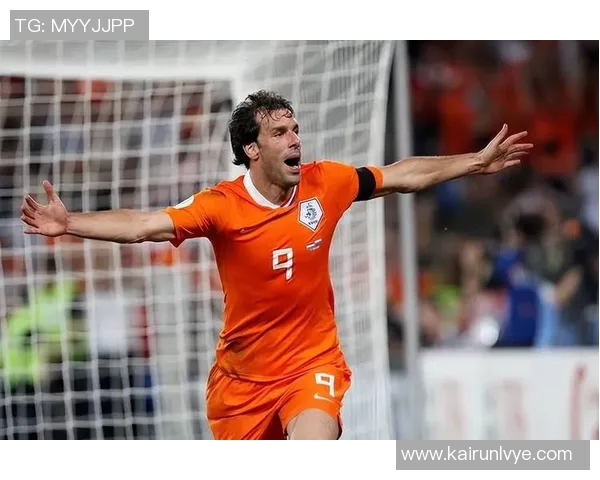 荷兰足球传奇人物的崛起与成就解析，探索他们对世界足球的影响与贡献